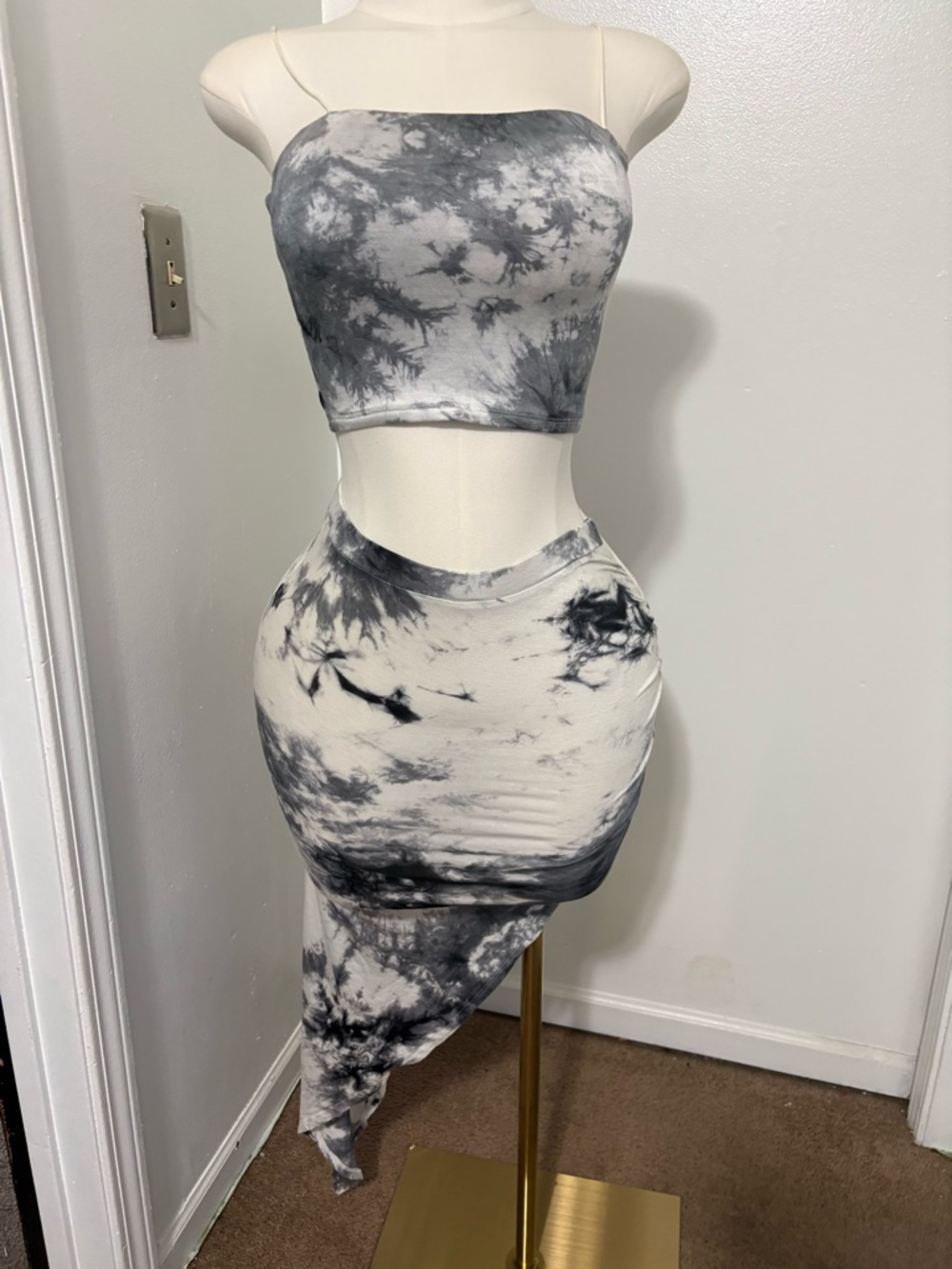Fashion Nova Black & White Tie-Dye Cutout Asymmetric Skirt Set NWOT